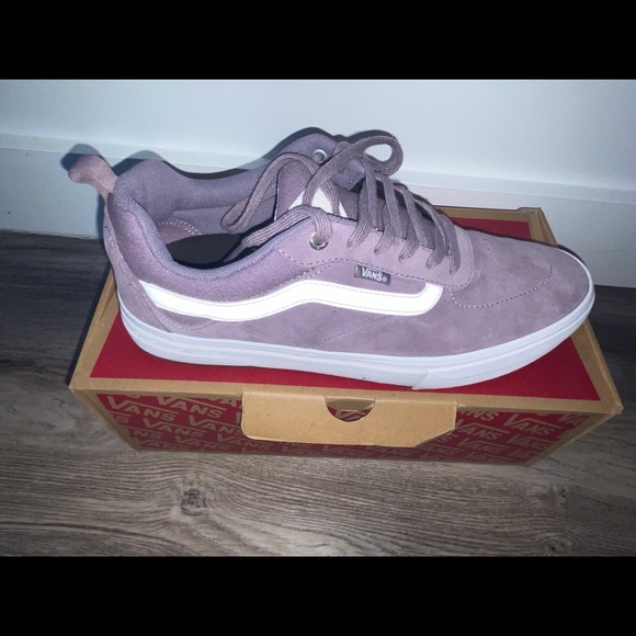 Vans - Picture 1 of 2